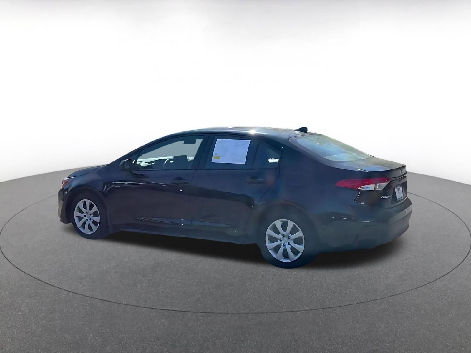 Thumbnail: 2025 Toyota Corolla - 10