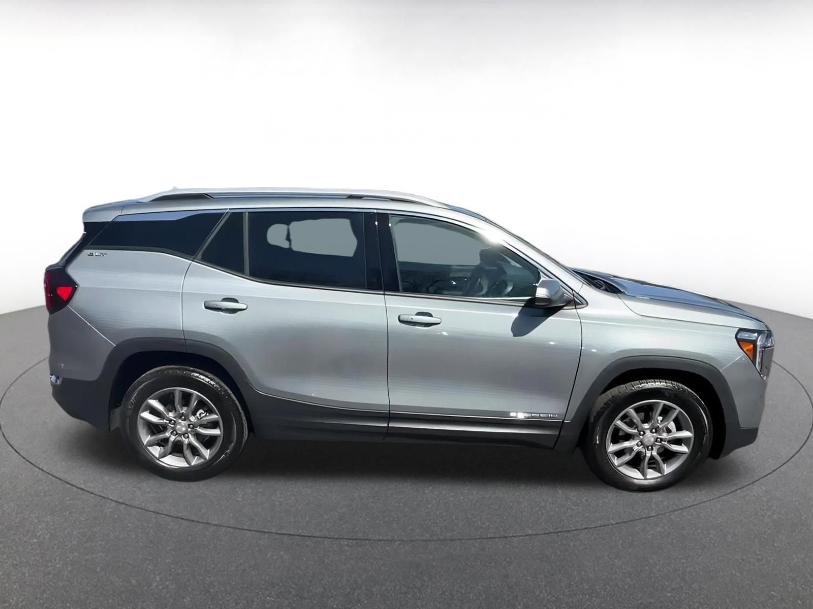 Thumbnail: 2024 GMC Terrain - 16