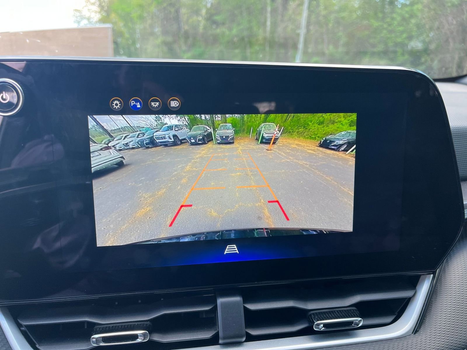 Thumbnail: 2025 Chevrolet Equinox - 23