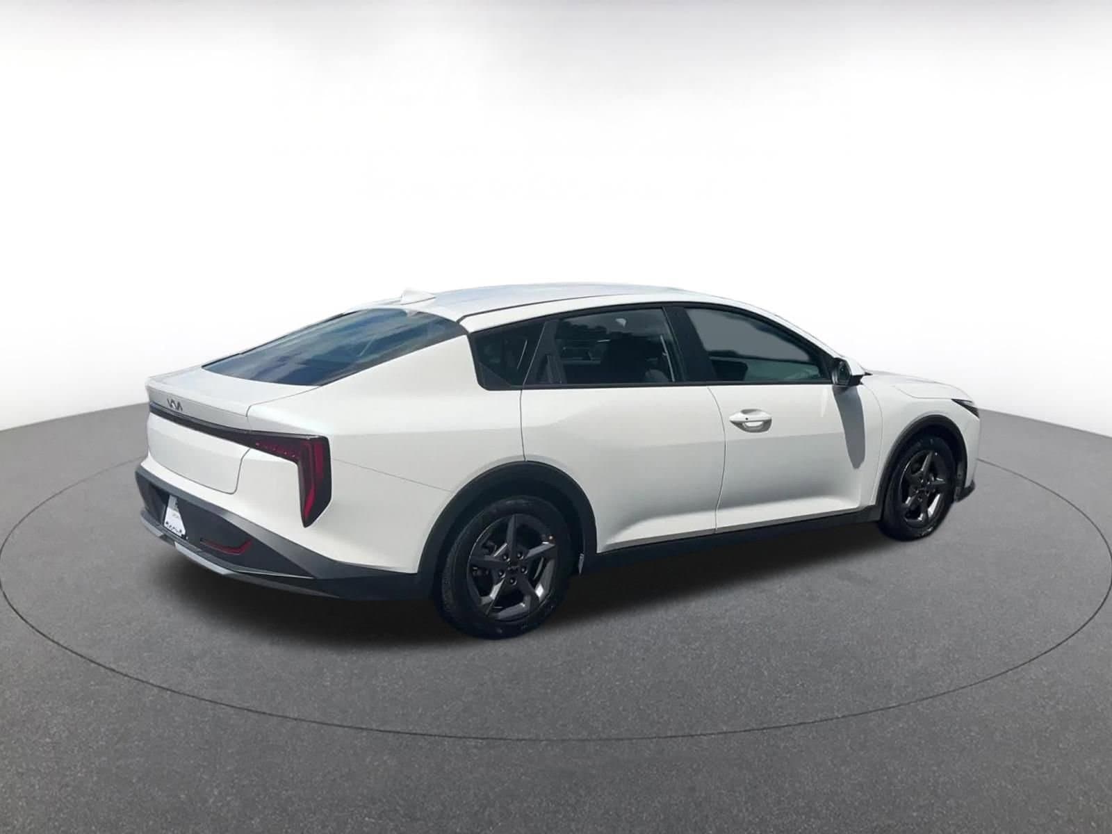 Thumbnail: 2025 Kia K4 - 14