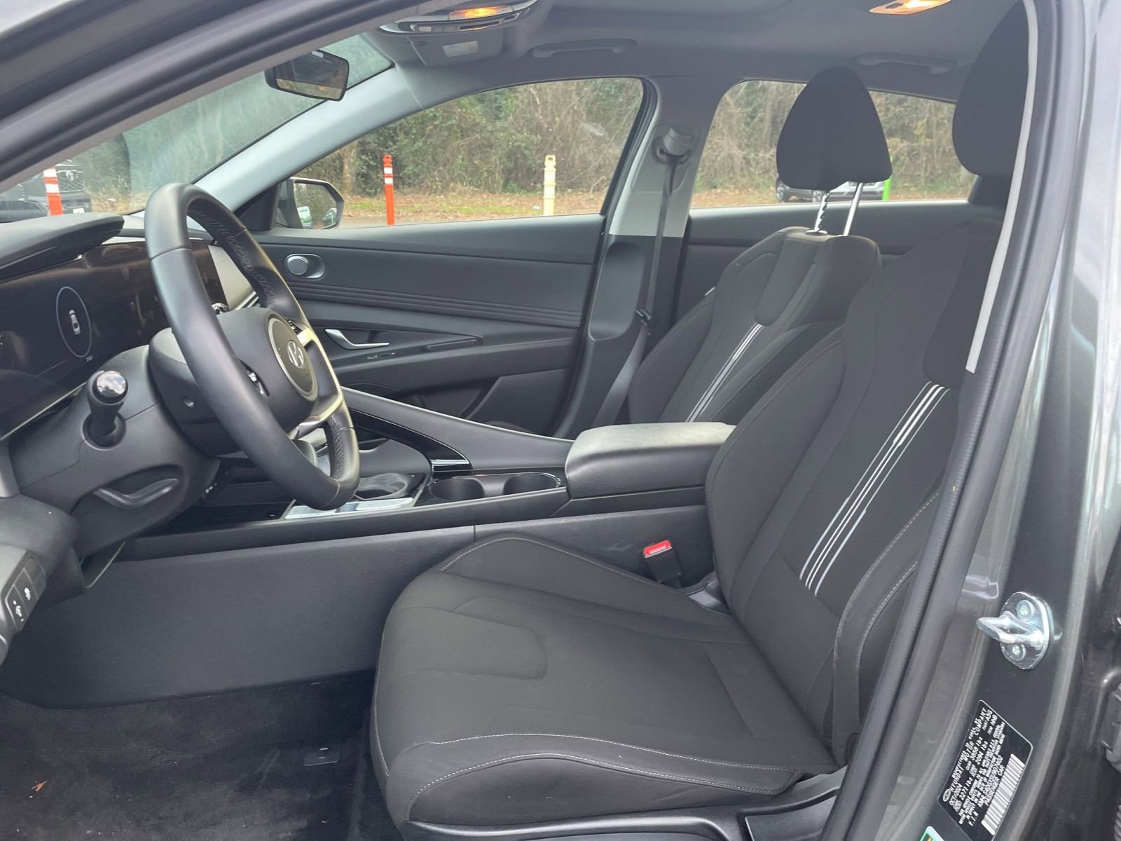 Thumbnail: 2025 Hyundai Elantra - 24