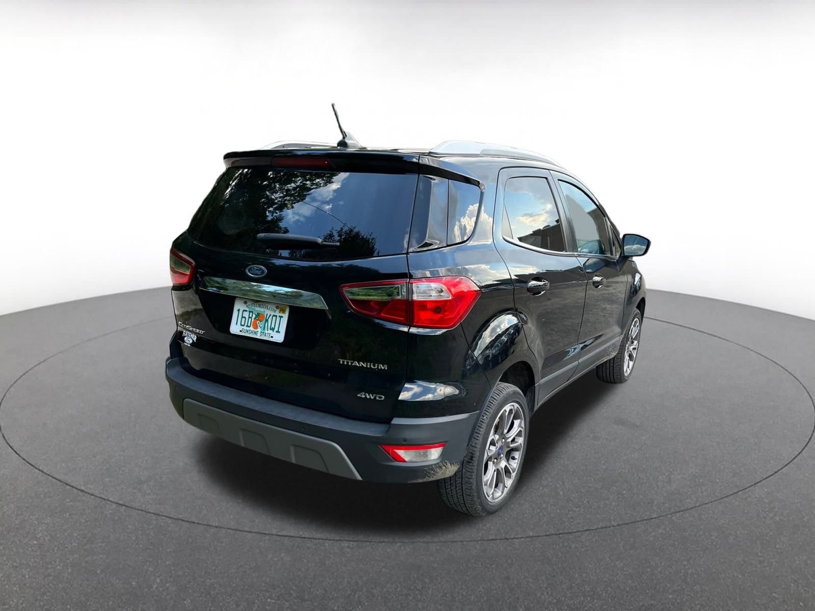 Thumbnail: 2022 Ford EcoSport - 10