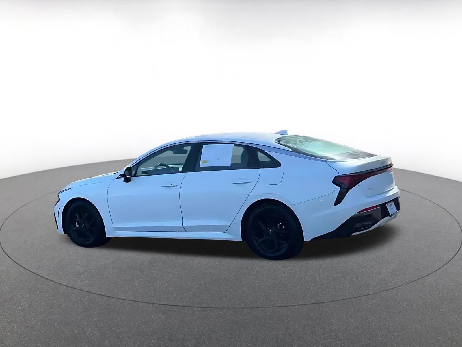 Thumbnail: 2025 Kia K5 - 10