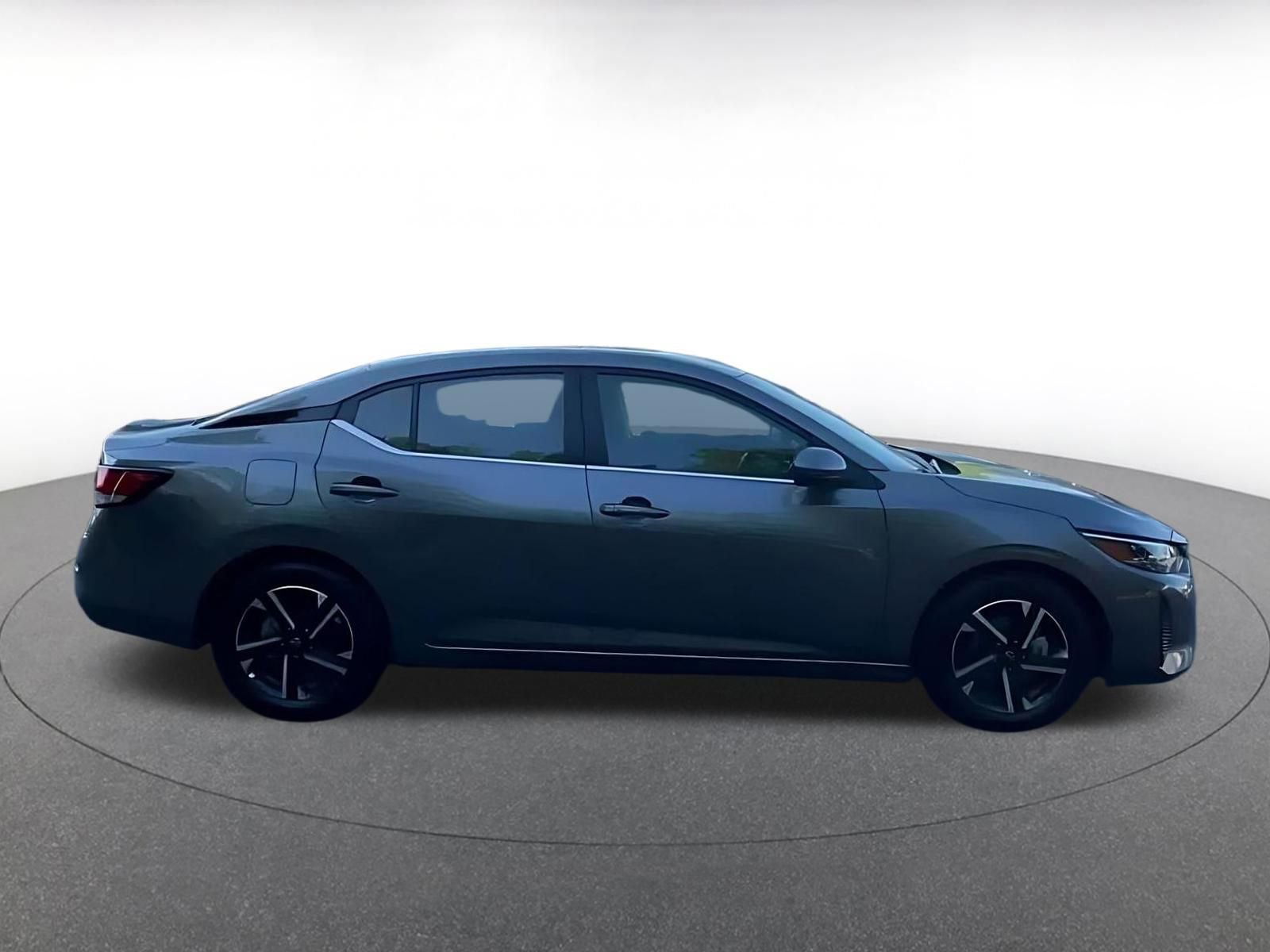Thumbnail: 2025 Nissan Sentra - 15