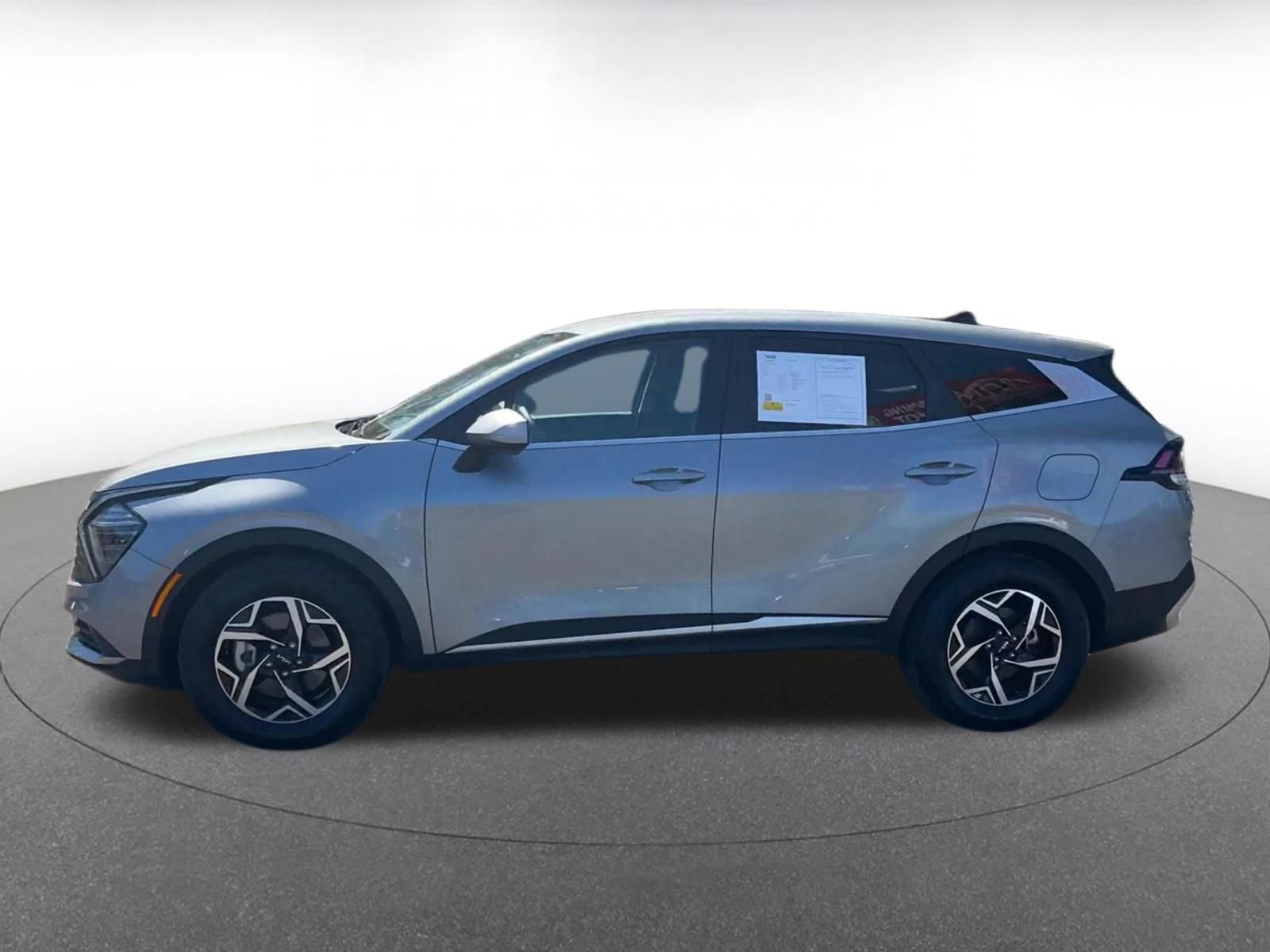 Thumbnail: 2025 Kia Sportage - 8