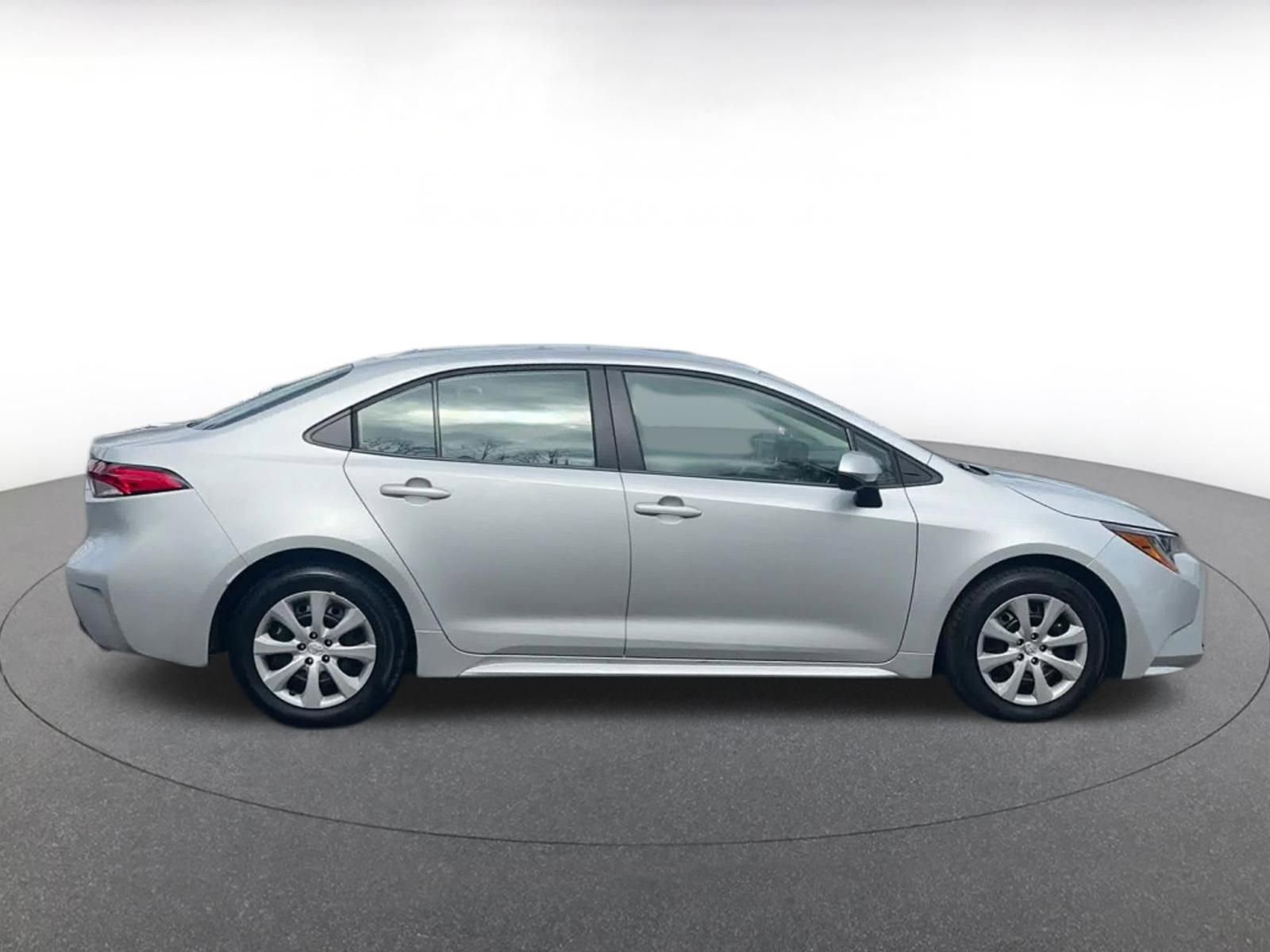 Thumbnail: 2025 Toyota Corolla - 16