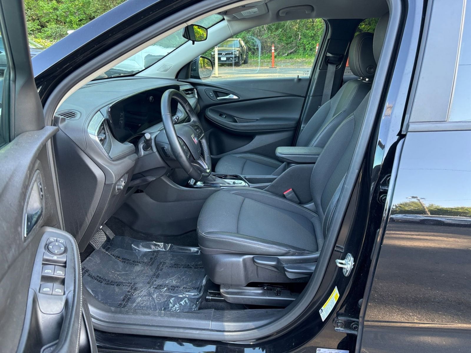 Thumbnail: 2025 Buick Encore GX - 25