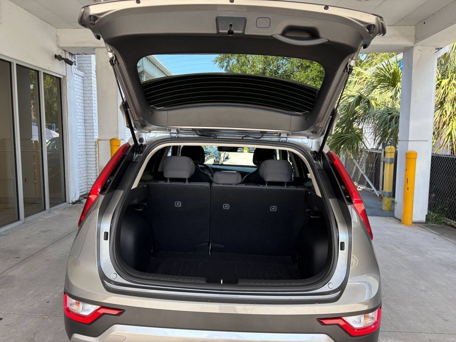 Thumbnail: 2026 Kia Niro - 31