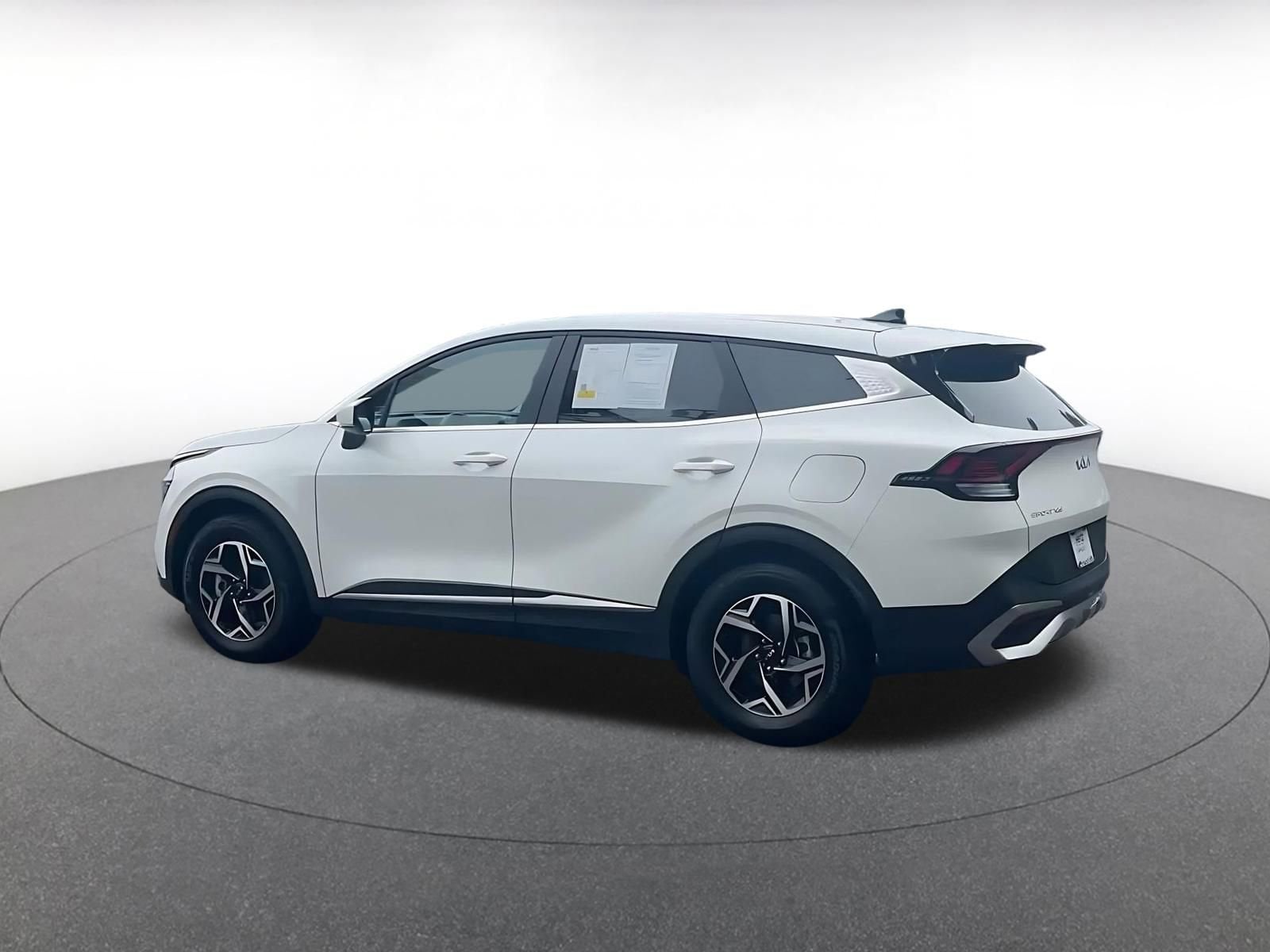 Thumbnail: 2025 Kia Sportage - 10