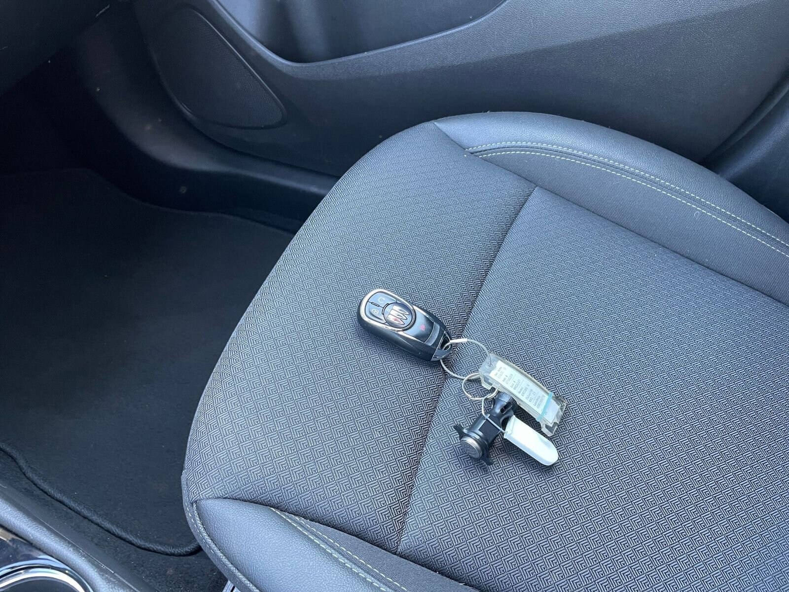 Thumbnail: 2025 Buick Encore GX - 22