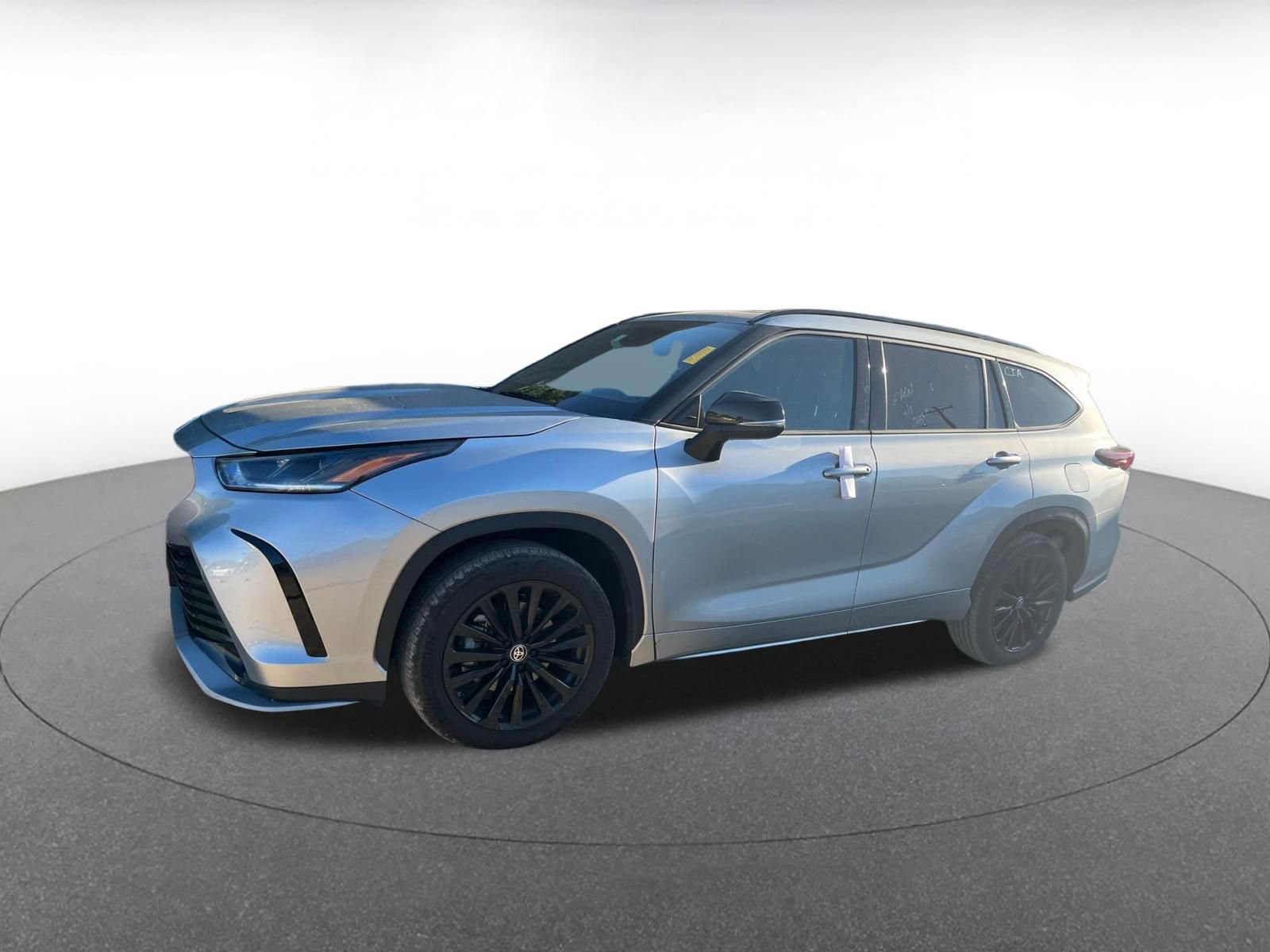 Thumbnail: 2025 Toyota Highlander - 9