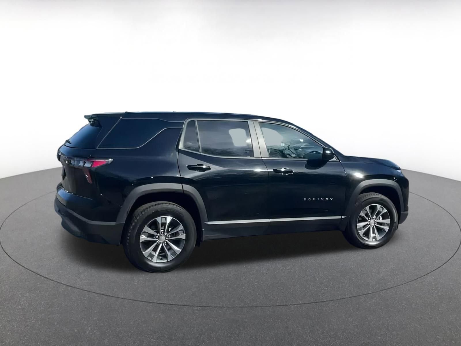 Thumbnail: 2025 Chevrolet Equinox - 10