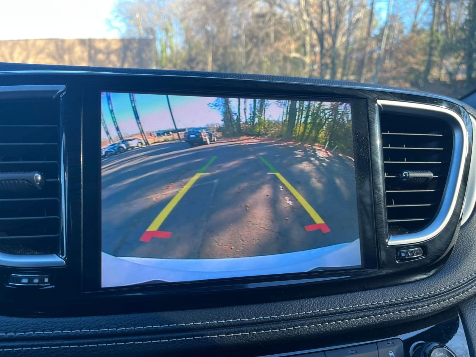 Thumbnail: 2025 Chrysler Pacifica - 24