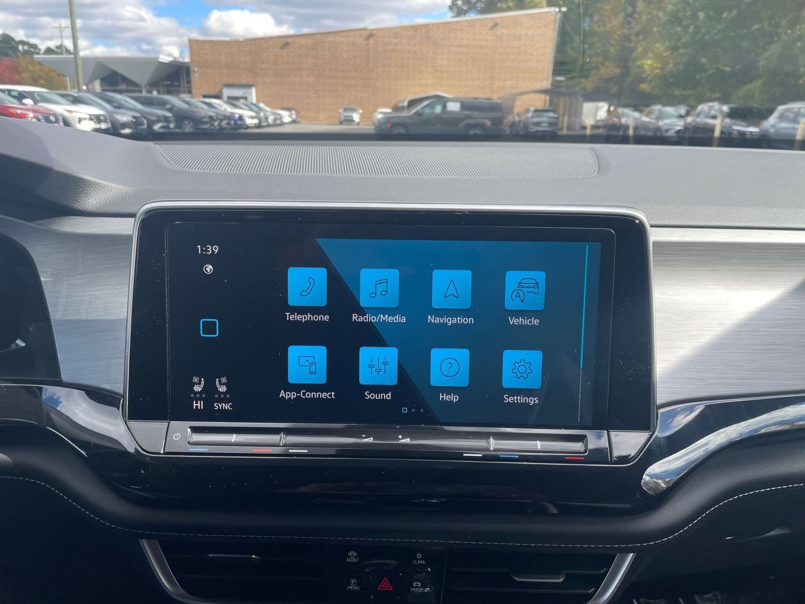 Thumbnail: 2025 Volkswagen Atlas - 18