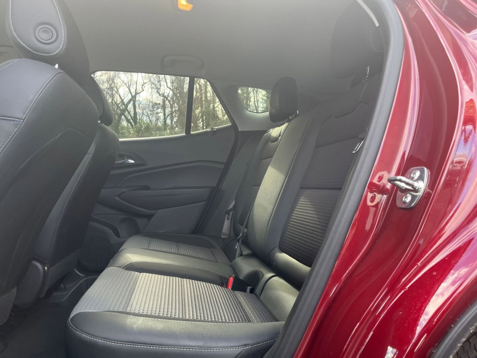 Thumbnail: 2025 Chevrolet Trax - 23