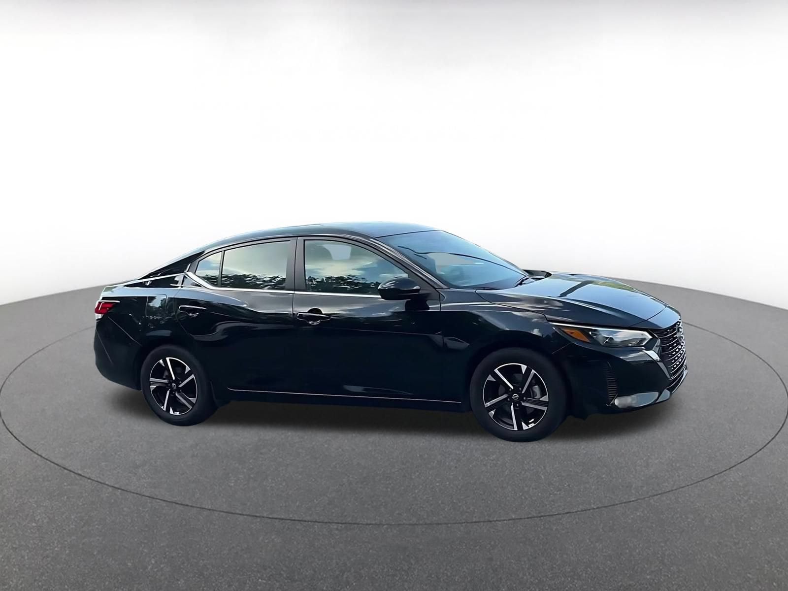 Thumbnail: 2025 Nissan Sentra - 2
