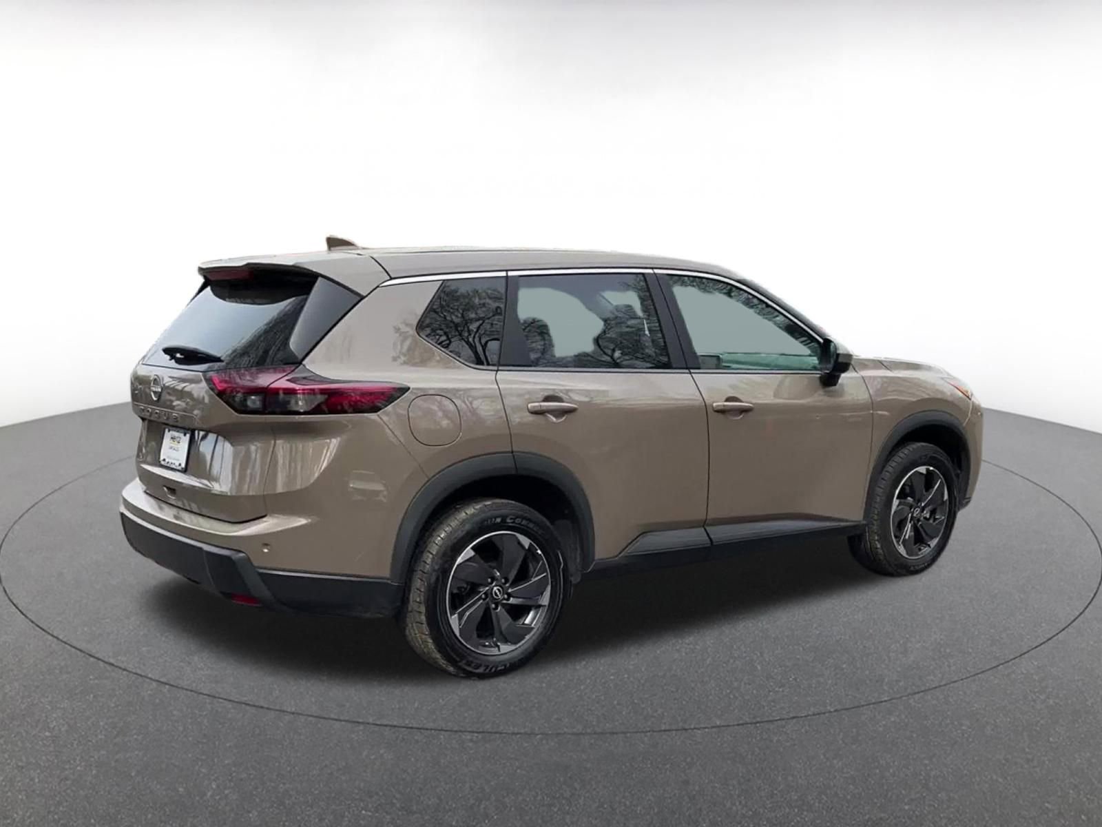 Thumbnail: 2025 Nissan Rogue - 15