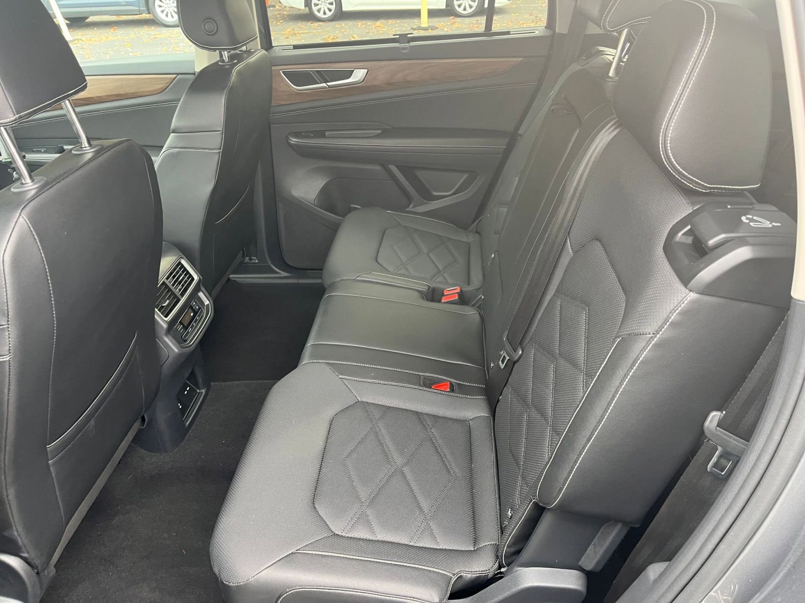 Thumbnail: 2025 Volkswagen Atlas - 22