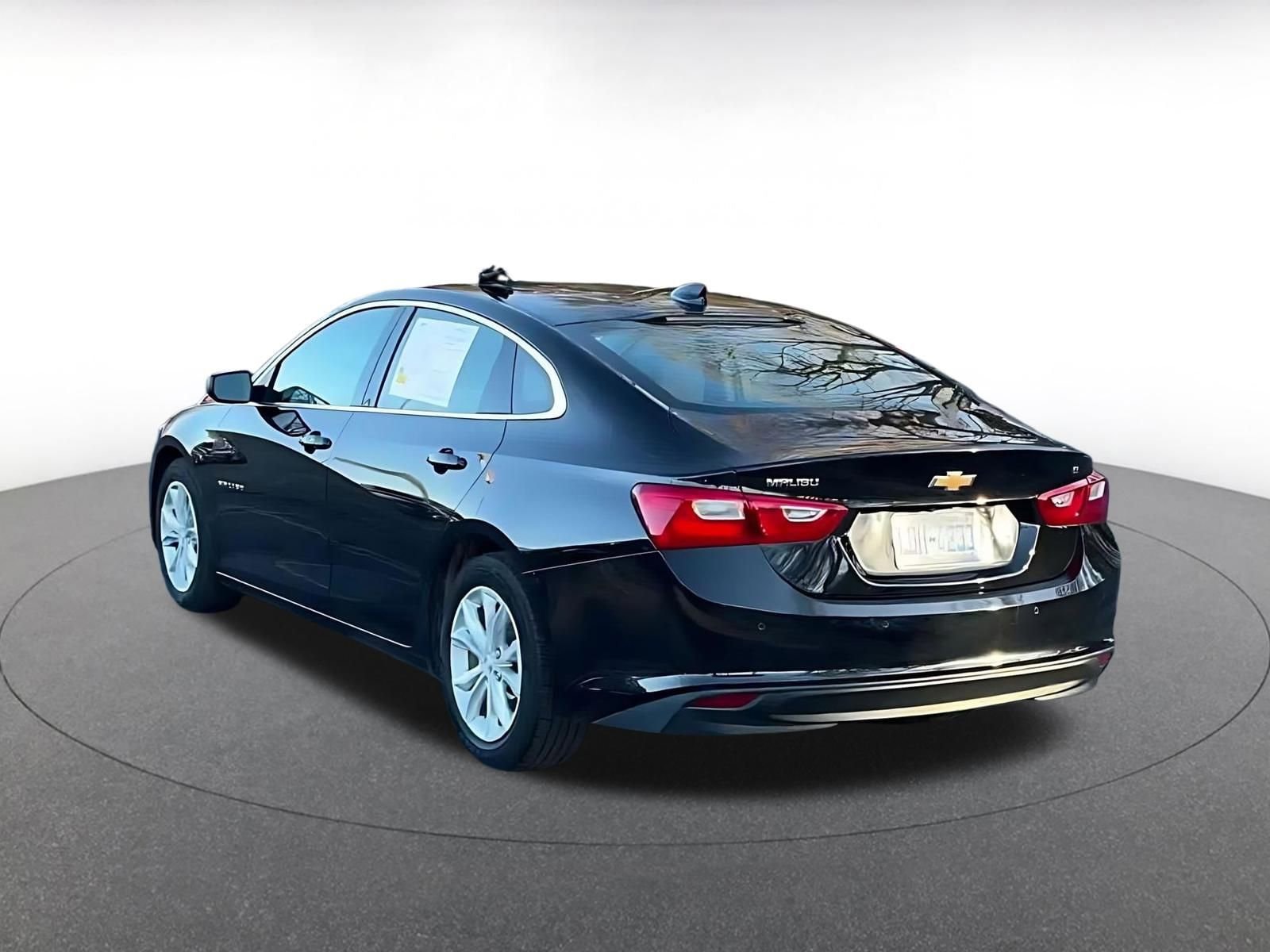 Thumbnail: 2024 Chevrolet Malibu - 11