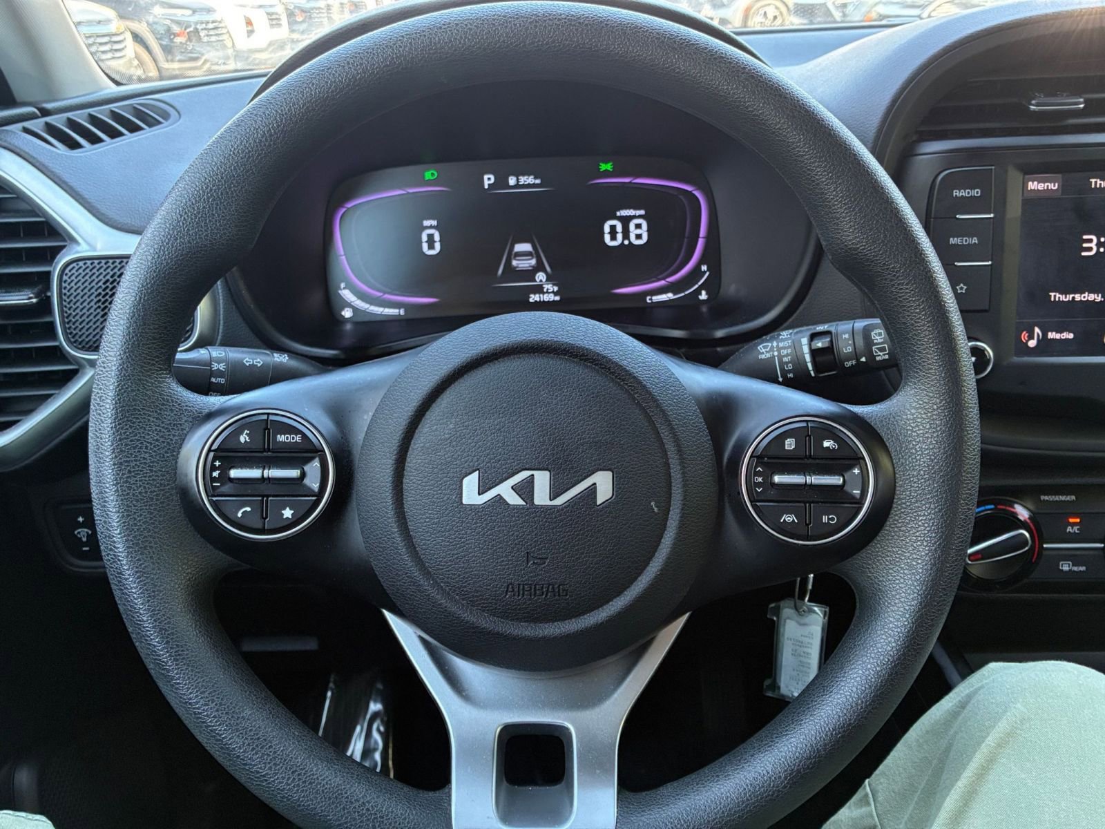 Thumbnail: 2025 Kia Soul - 25