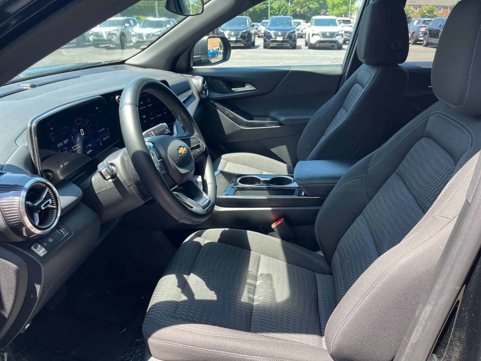 Thumbnail: 2025 Chevrolet Equinox - 28
