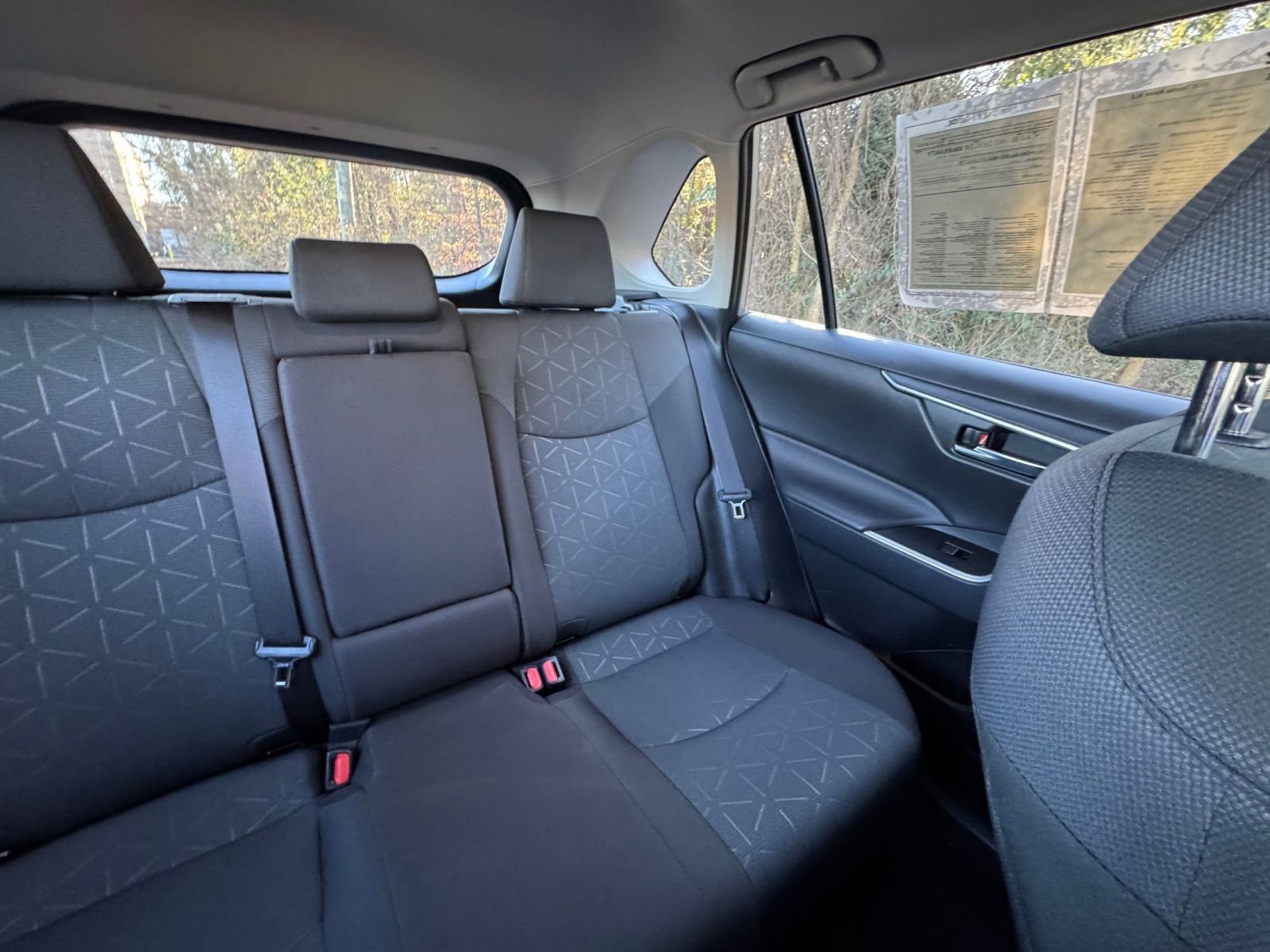 Thumbnail: 2025 Toyota RAV4 - 31