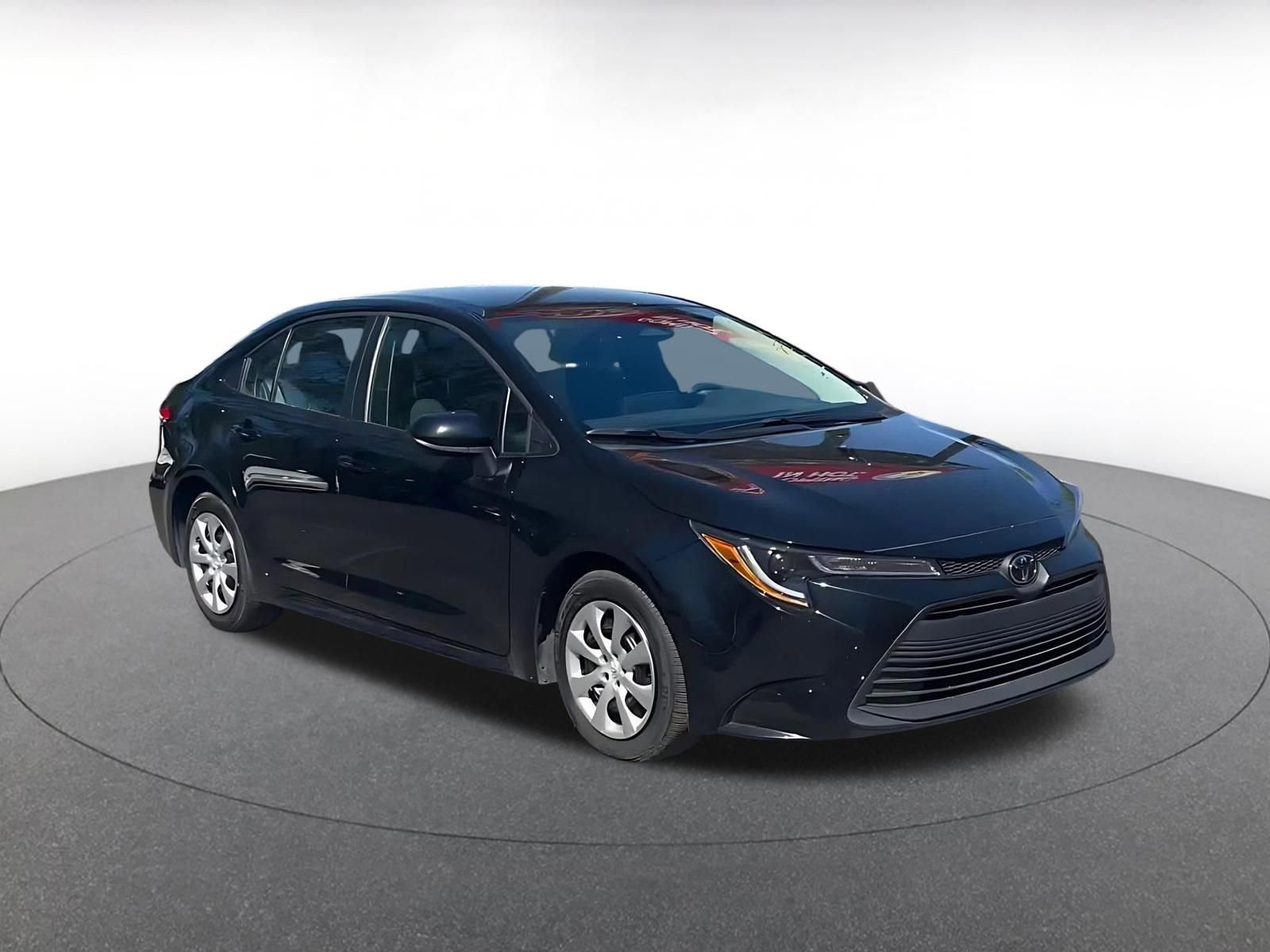 Thumbnail: 2025 Toyota Corolla - 3