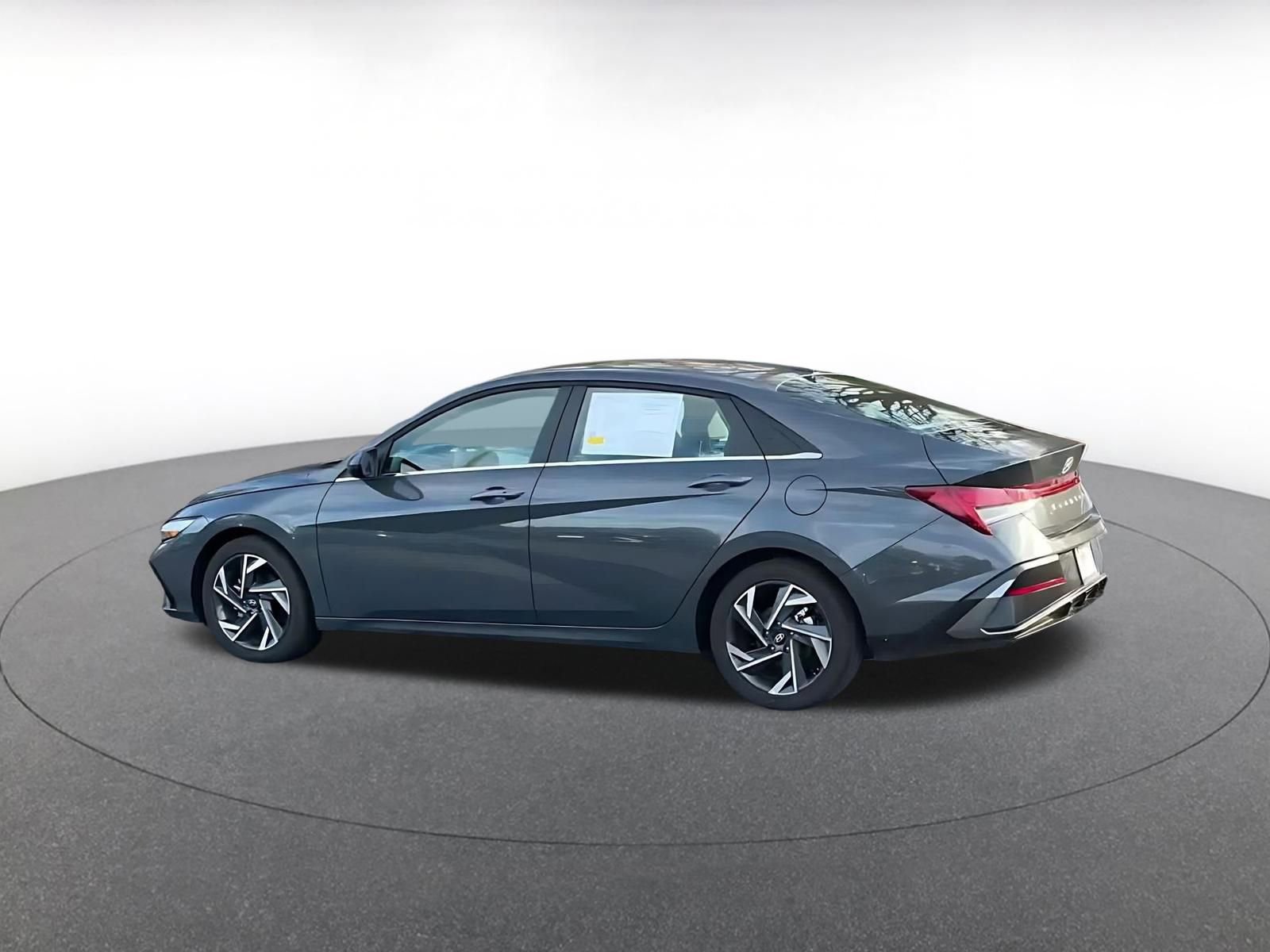 Thumbnail: 2025 Hyundai Elantra - 10