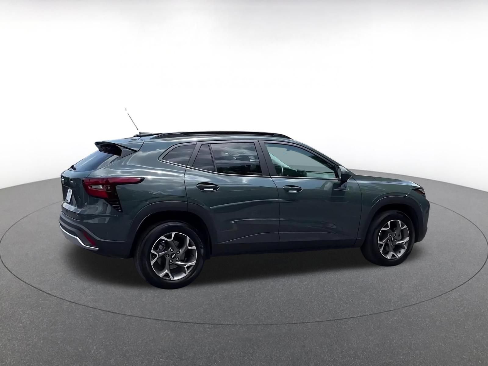 Thumbnail: 2025 Chevrolet Trax - 12