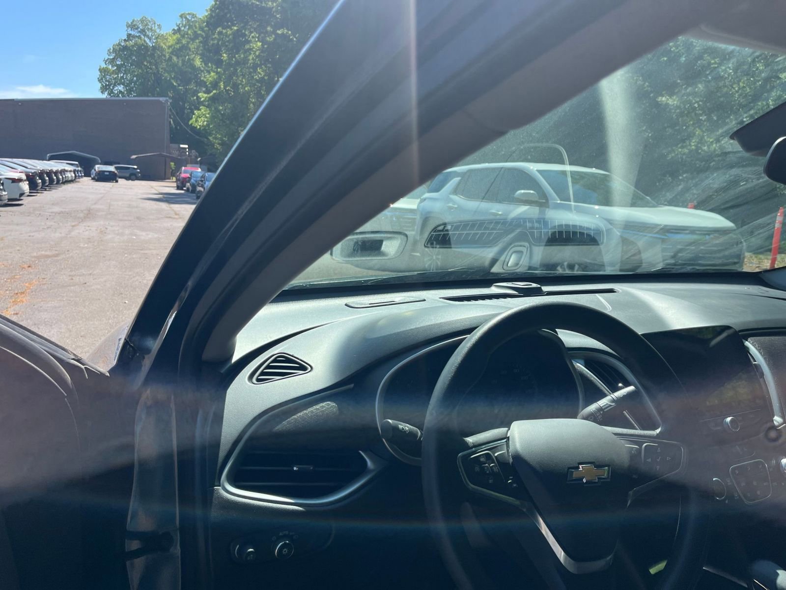 Thumbnail: 2024 Chevrolet Malibu - 28