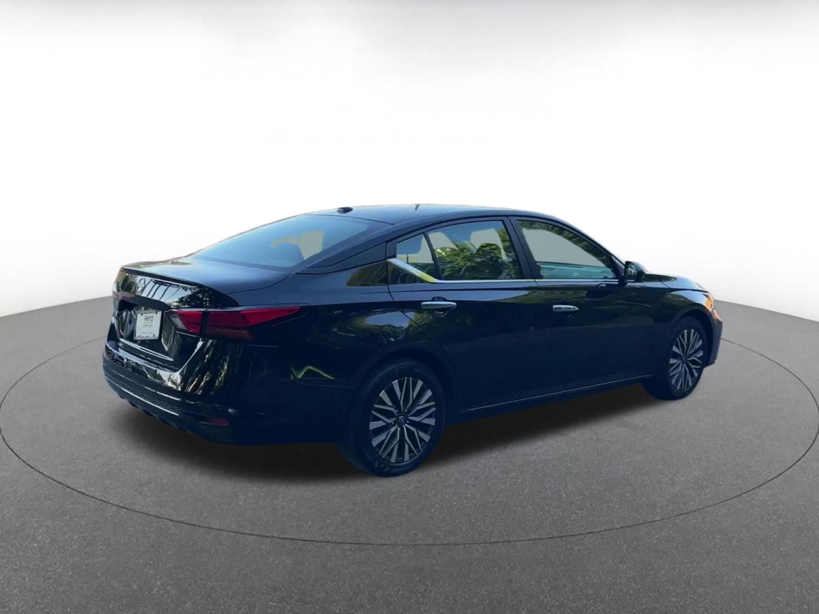 Thumbnail: 2025 Nissan Altima - 15