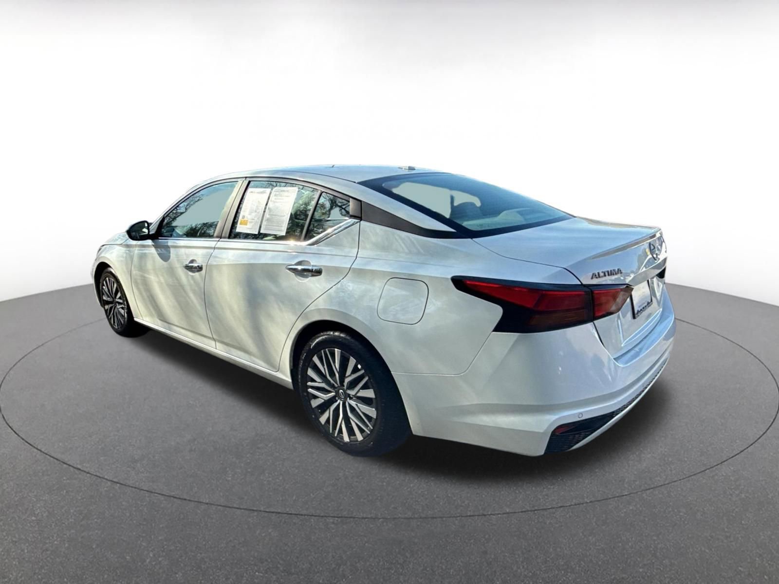 Thumbnail: 2025 Nissan Altima - 12