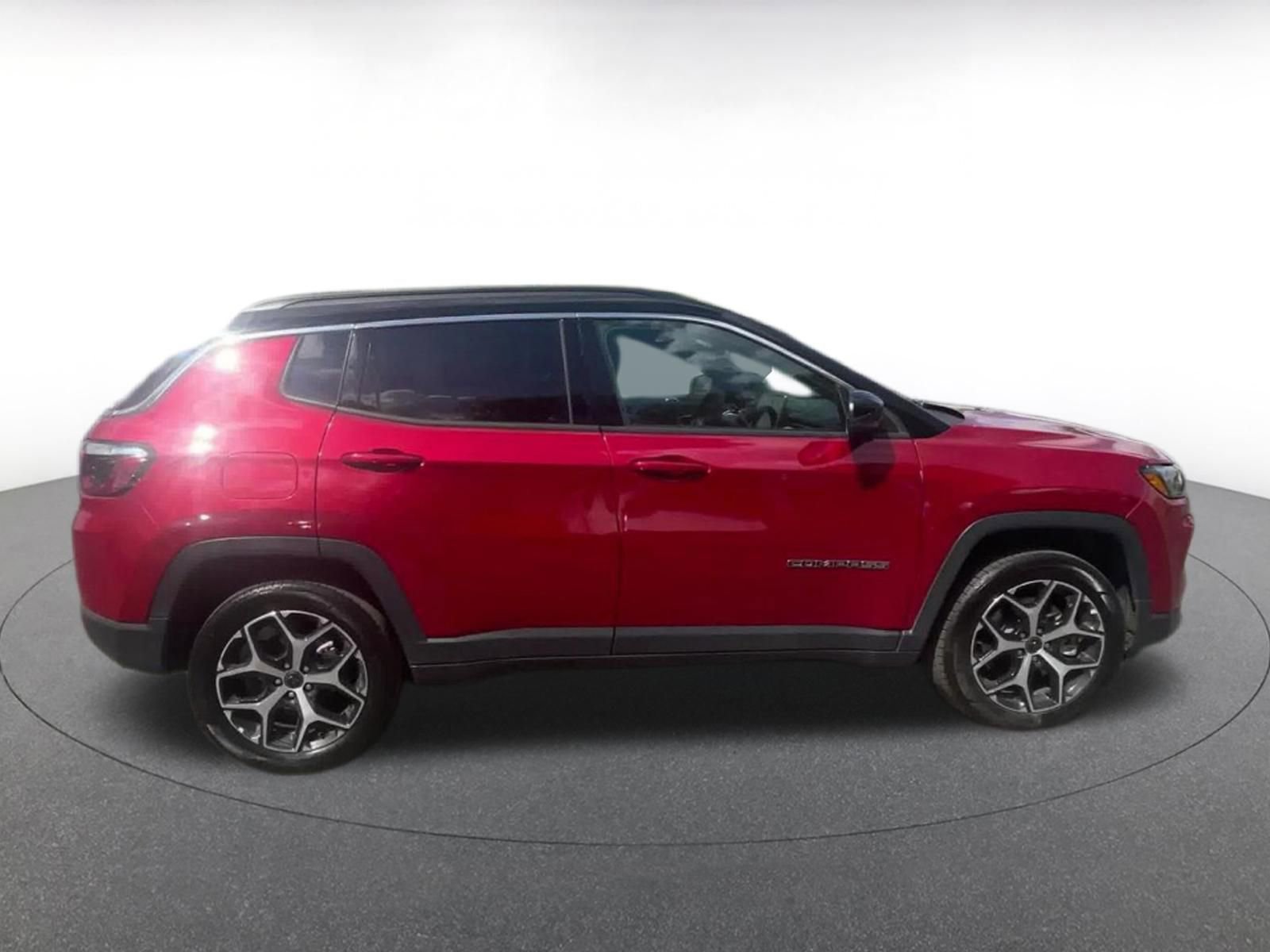 Thumbnail: 2025 Jeep Compass - 16