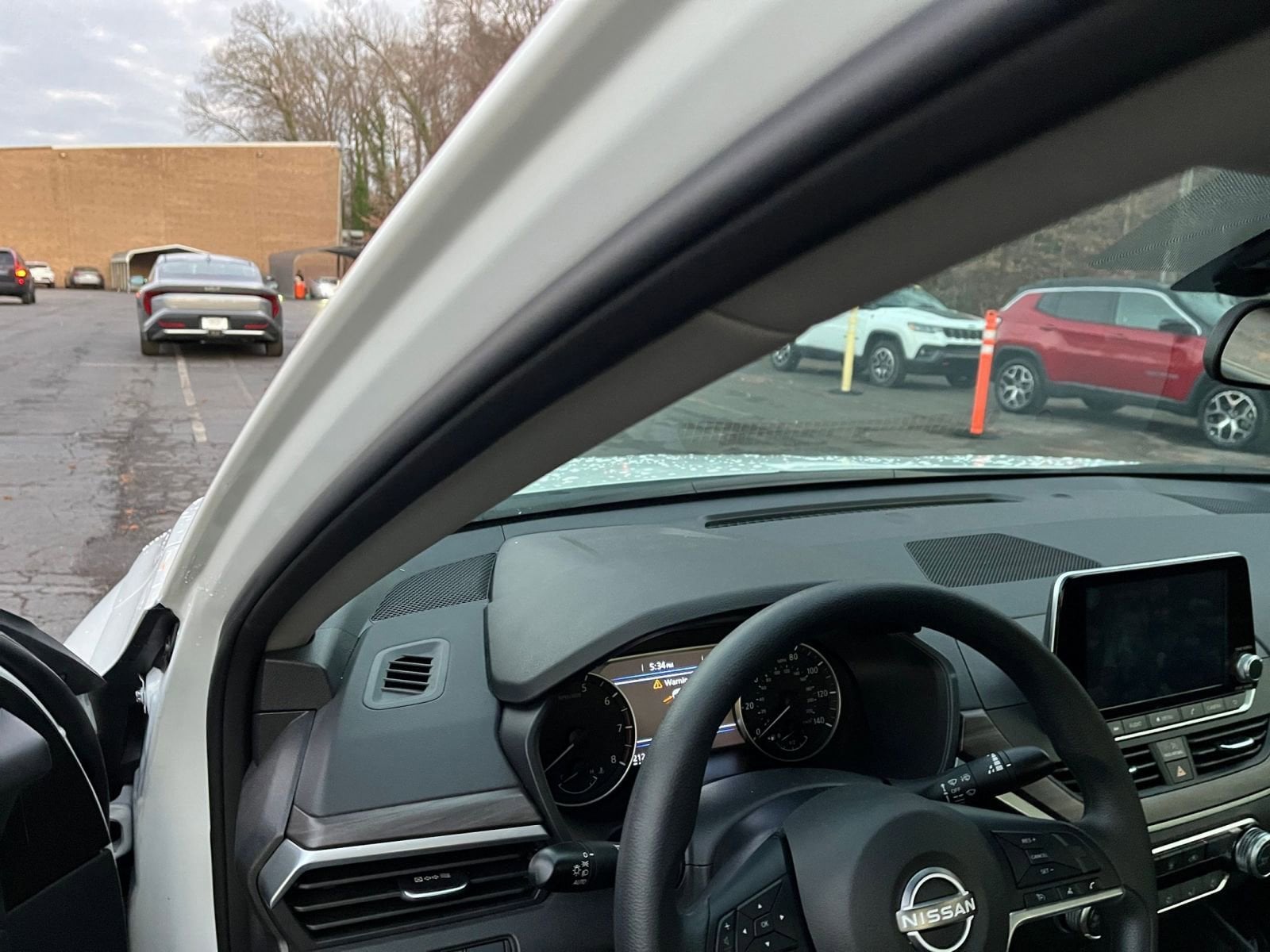 Thumbnail: 2025 Nissan Altima - 33