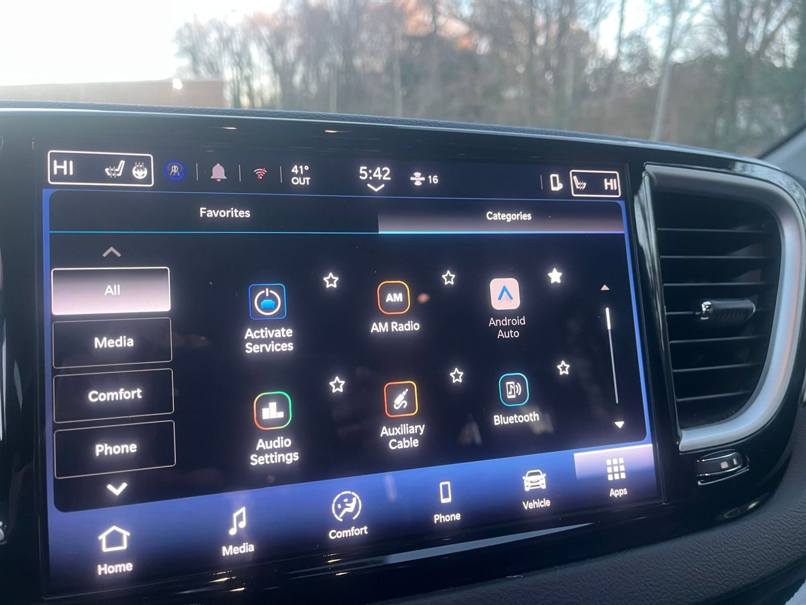 Thumbnail: 2025 Chrysler Pacifica - 20