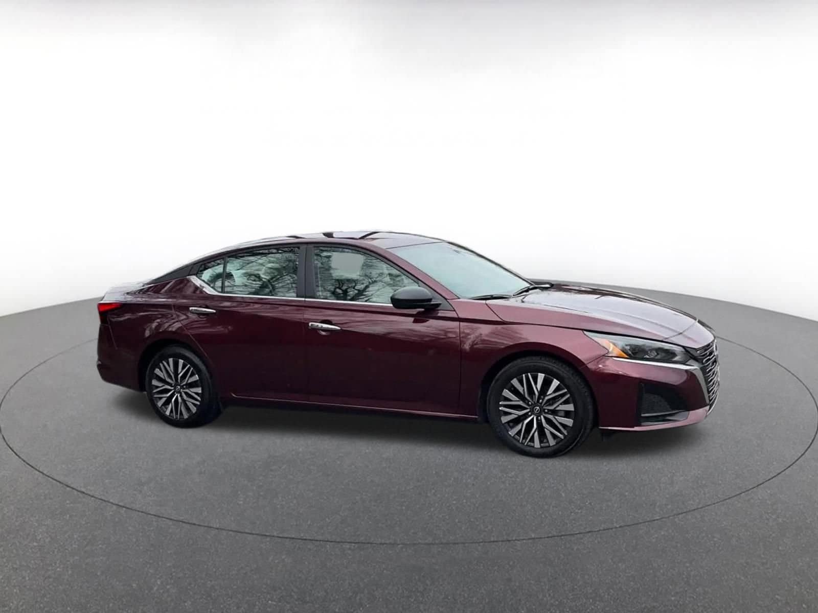 Thumbnail: 2025 Nissan Altima - 2