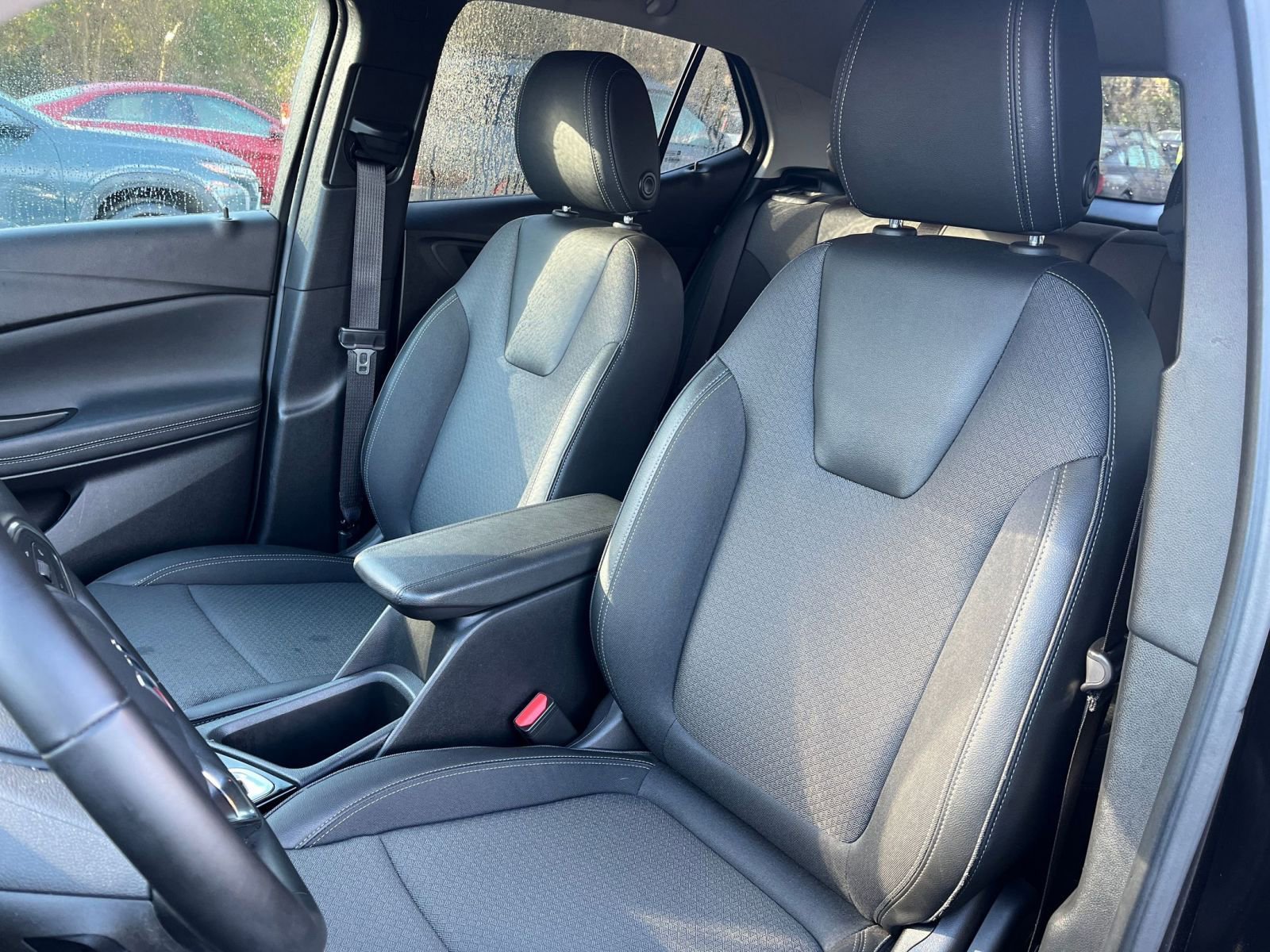 Thumbnail: 2025 Buick Encore GX - 34