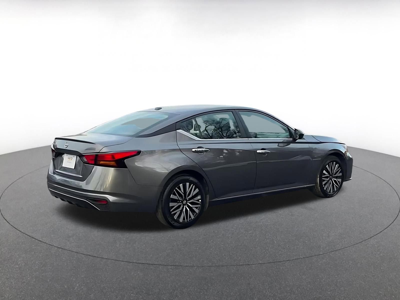 Thumbnail: 2025 Nissan Altima - 12