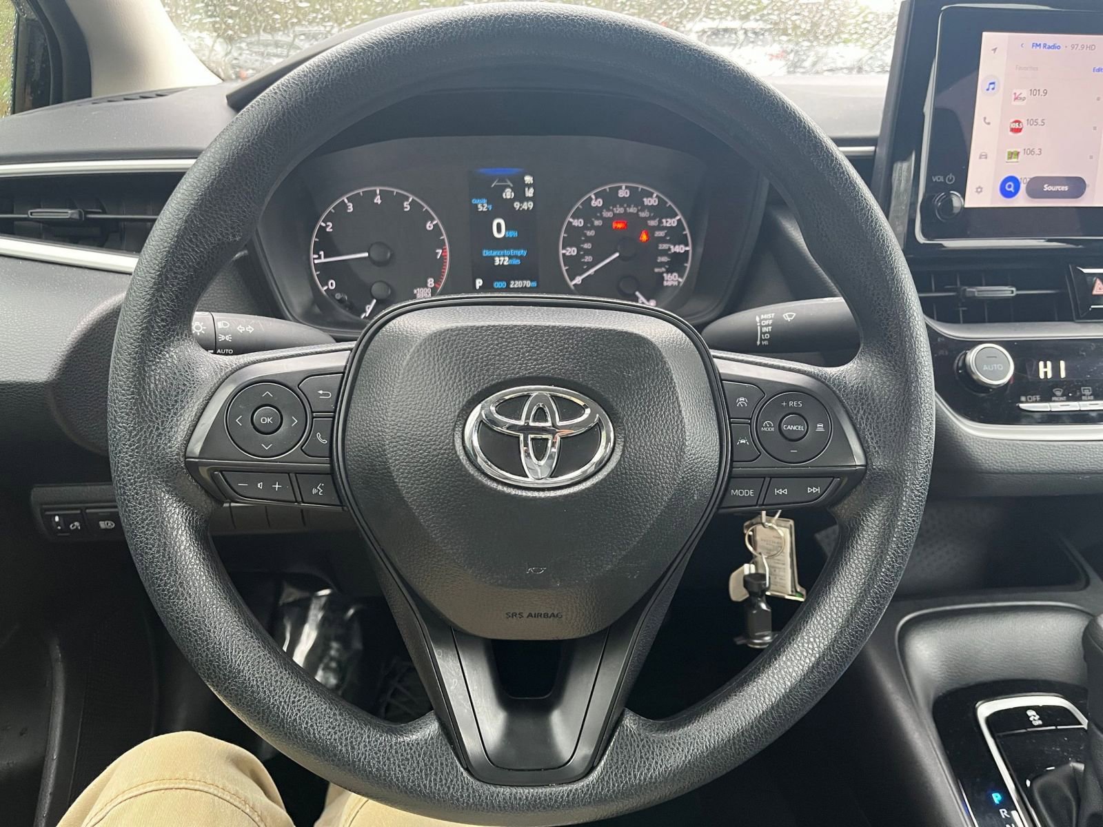 Thumbnail: 2025 Toyota Corolla - 25