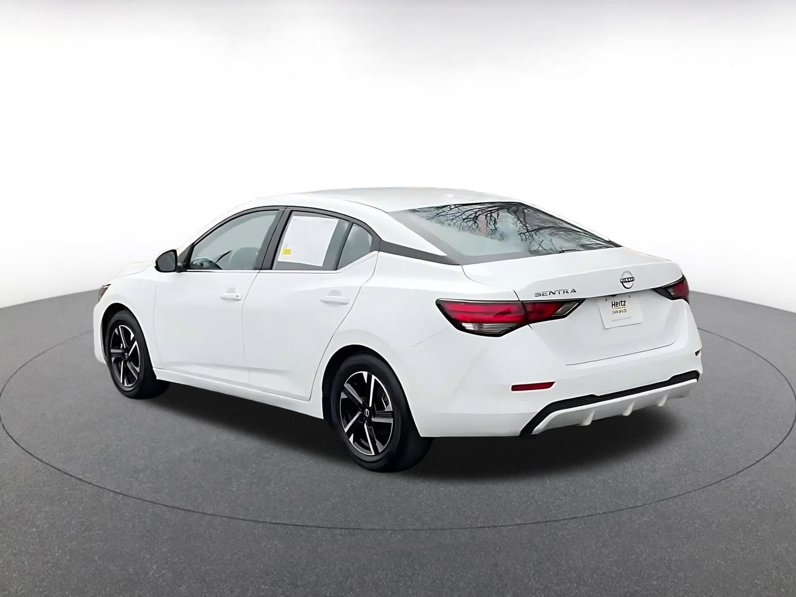 Thumbnail: 2025 Nissan Sentra - 11