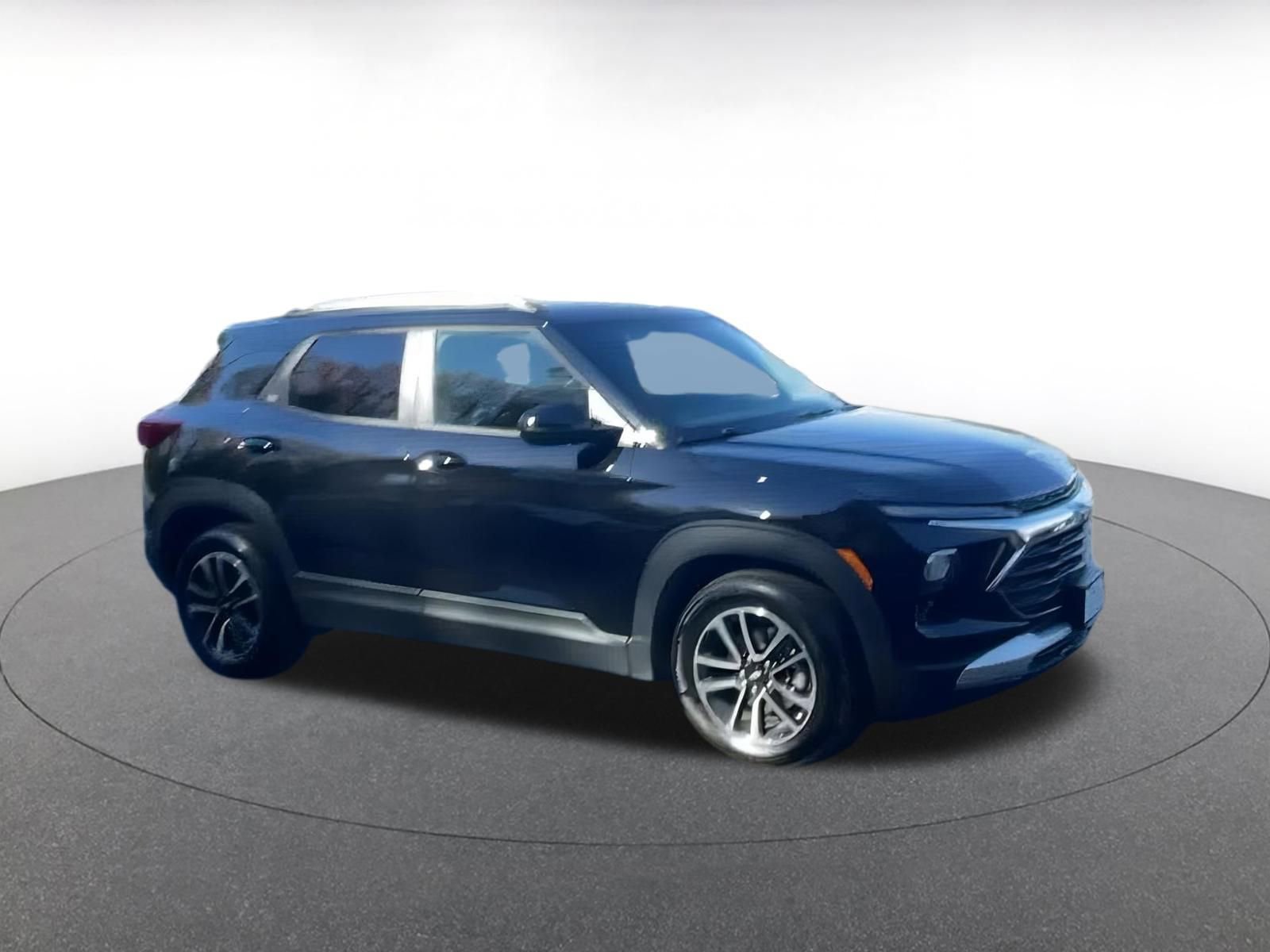 Thumbnail: 2025 Chevrolet TrailBlazer - 2