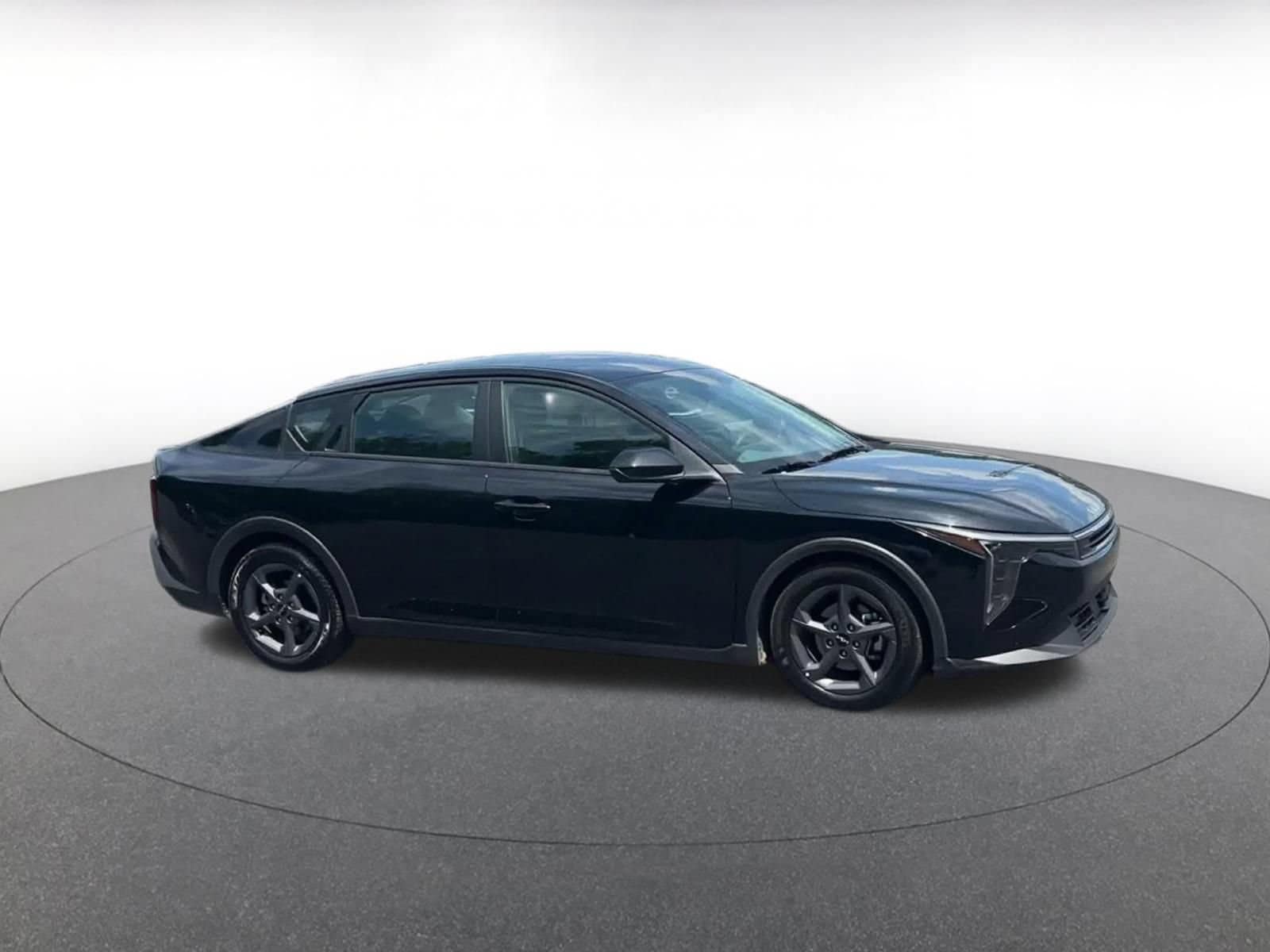 Thumbnail: 2025 Kia K4 - 2