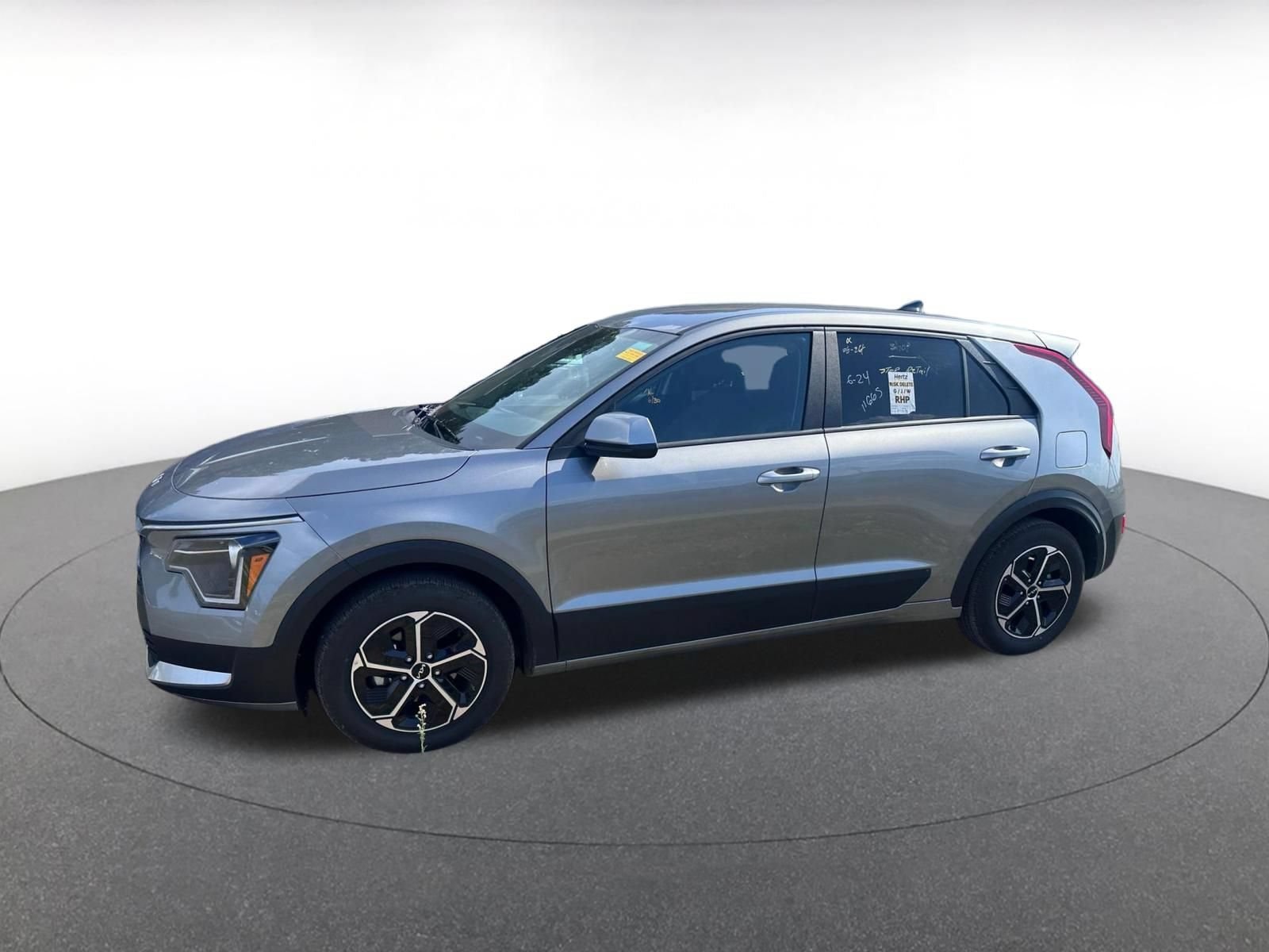 Thumbnail: 2026 Kia Niro - 8