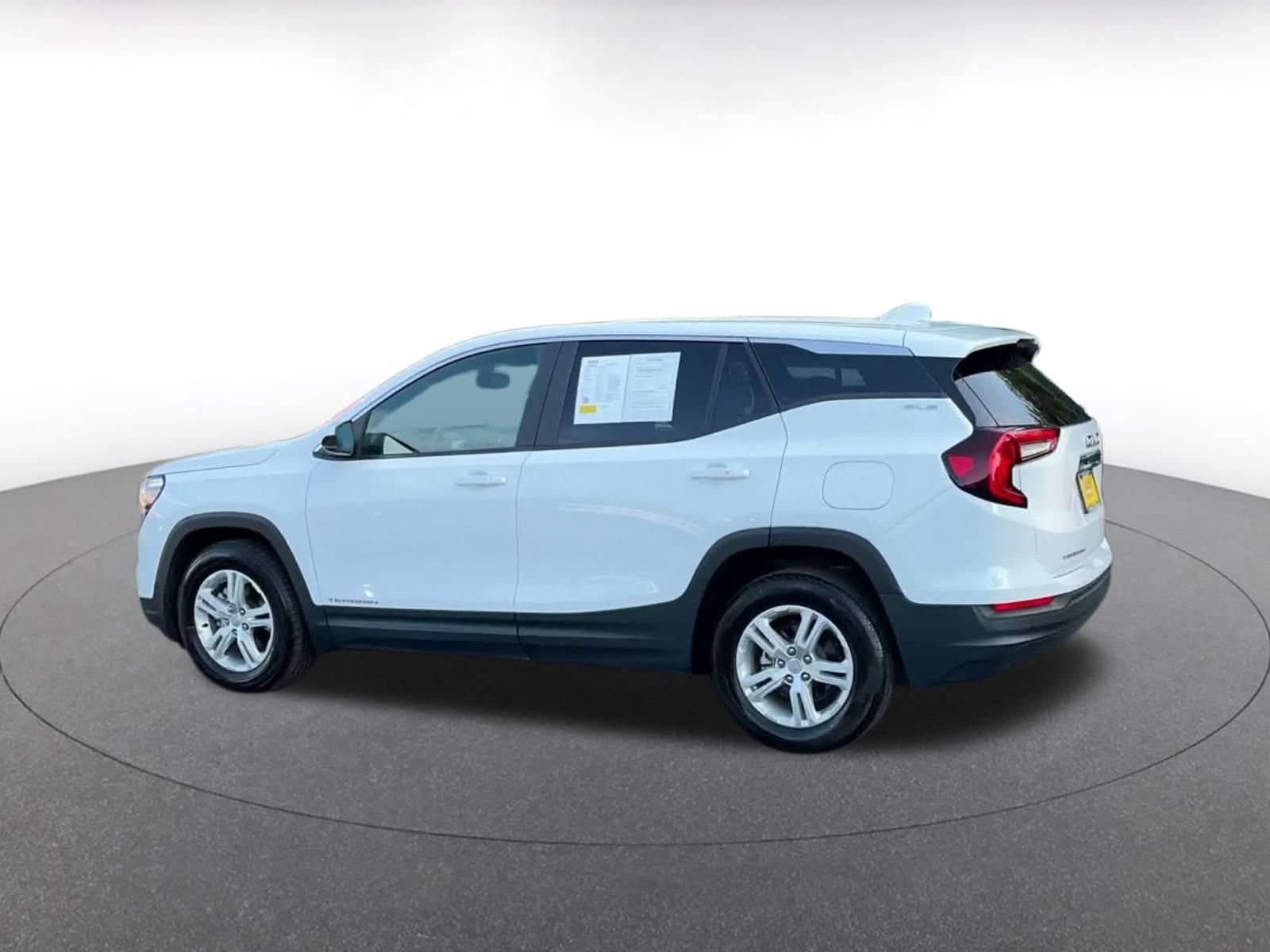 Thumbnail: 2024 GMC Terrain - 8