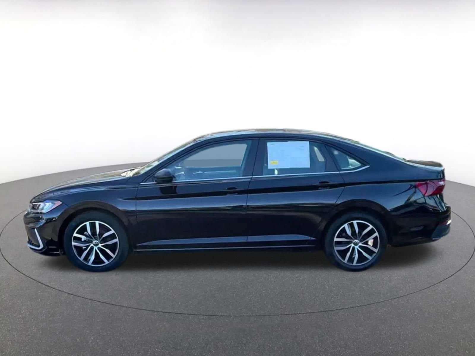 Thumbnail: 2025 Volkswagen Jetta - 9