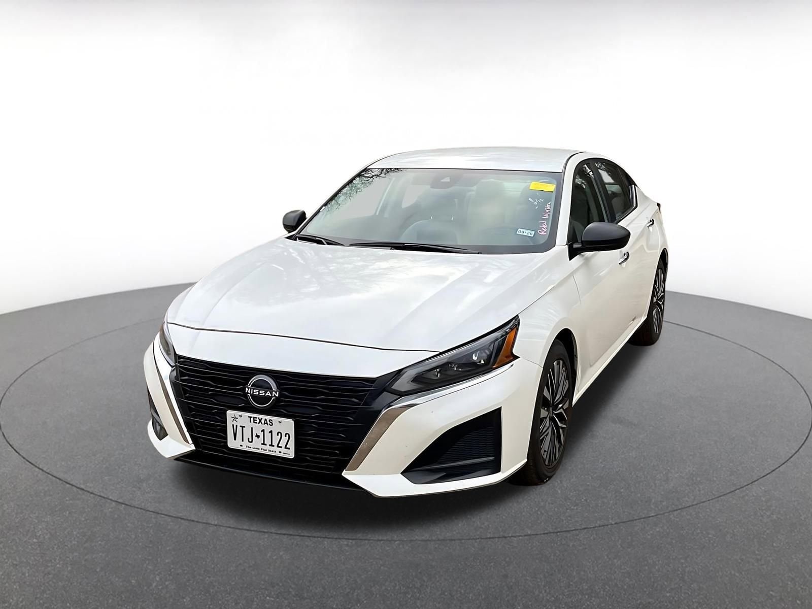 Thumbnail: 2025 Nissan Altima - 8