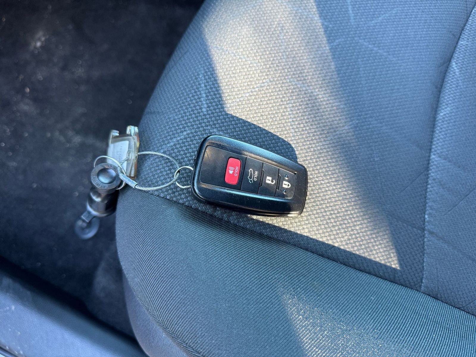 Thumbnail: 2025 Toyota RAV4 - 18