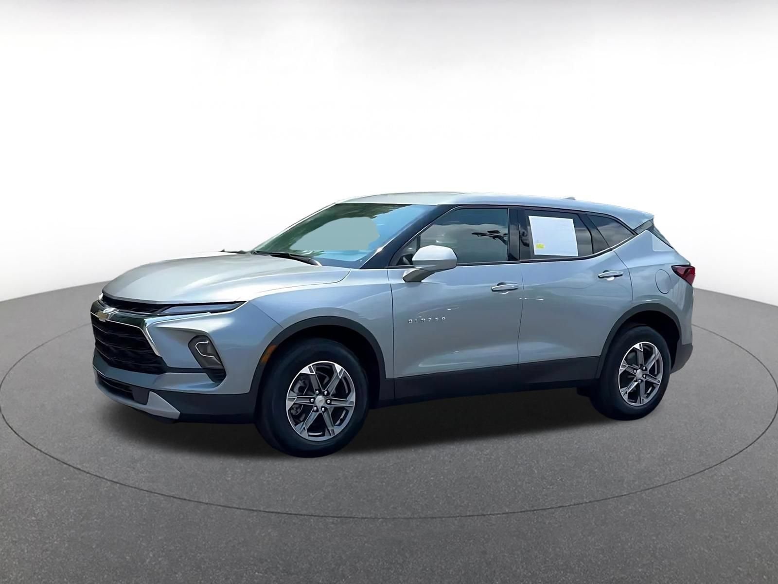 Thumbnail: 2026 Chevrolet Blazer - 8