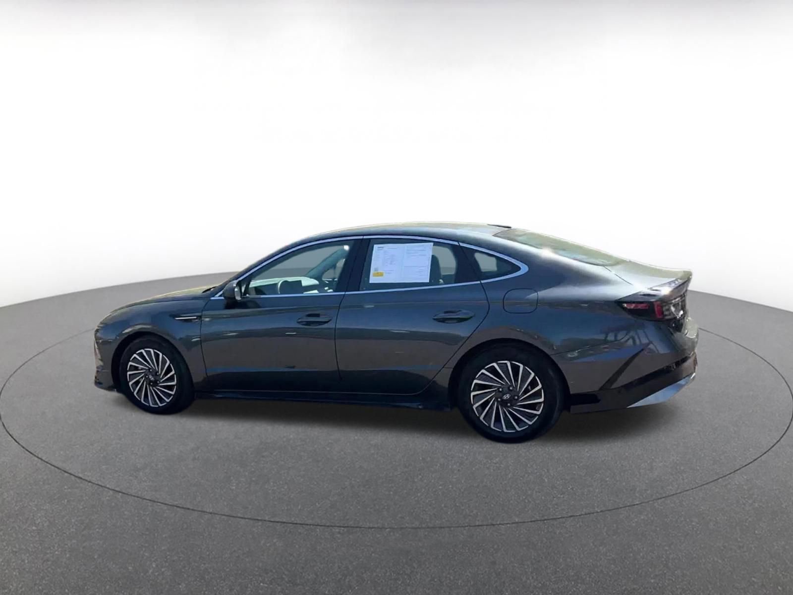 Thumbnail: 2025 Hyundai Sonata - 10