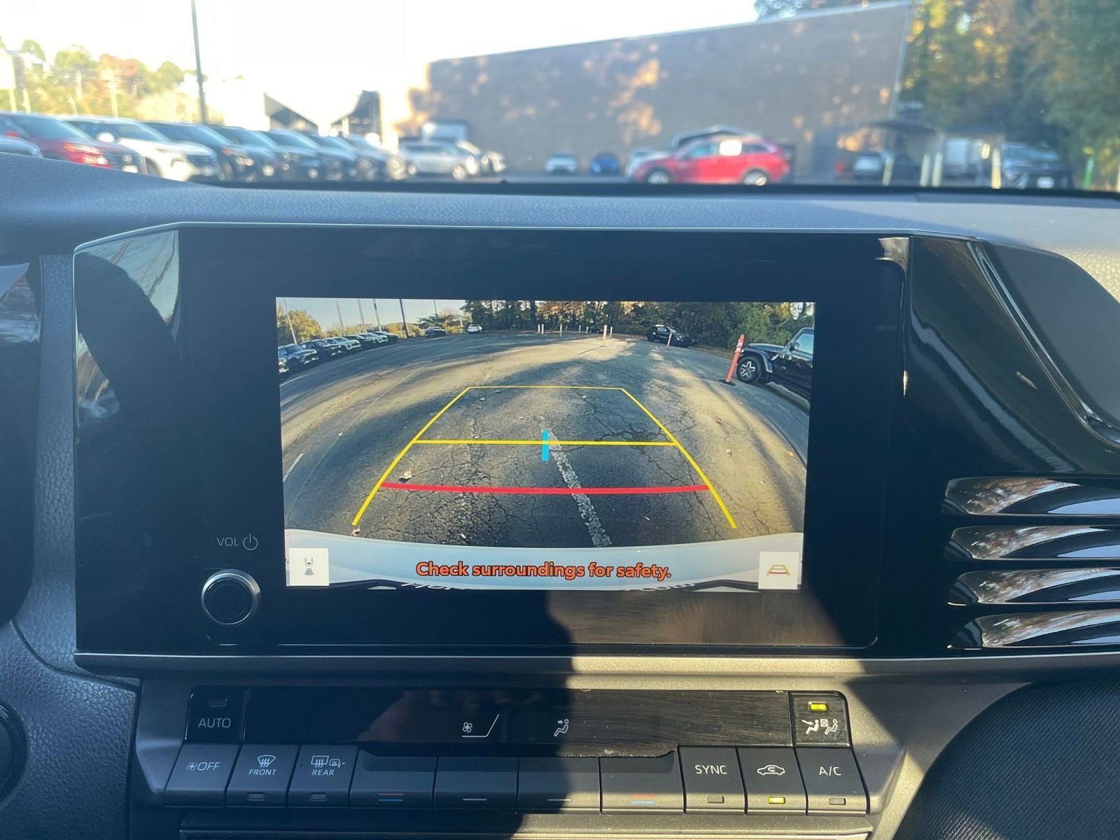 Thumbnail: 2025 Toyota Camry - 17